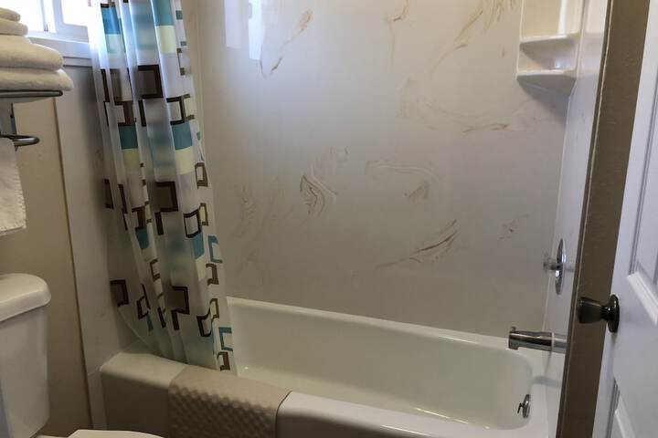Room 5 of 14