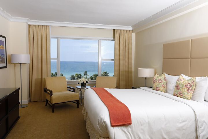 Sea View Hotel Bal Harbour, on the Ocean