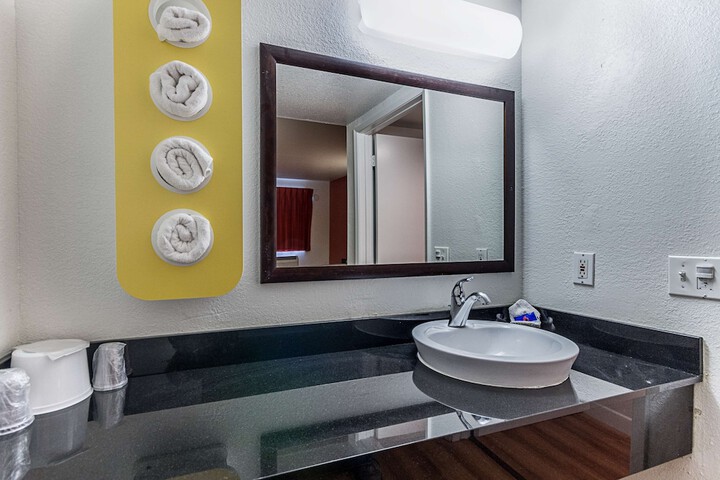 Room 15 of 35