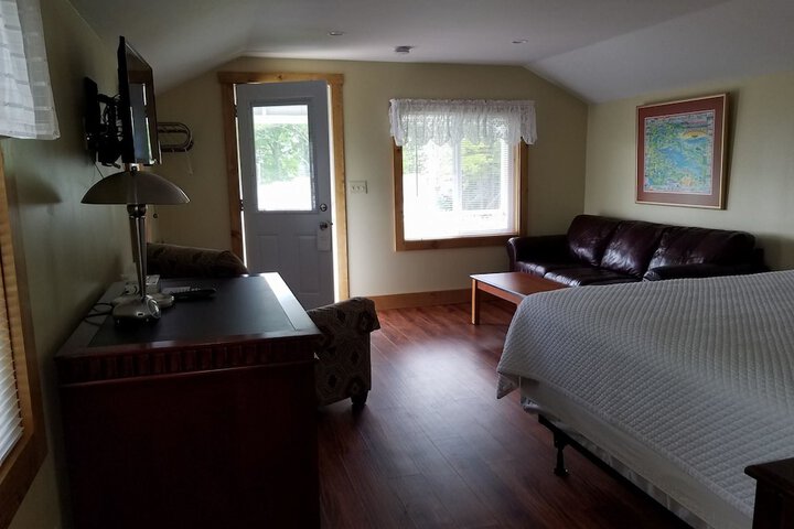Room 40 of 74