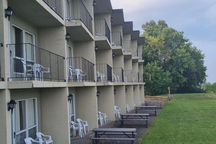 Hotel 8 of 46