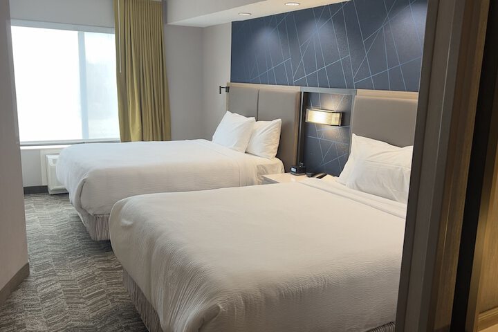 Room 19 of 28