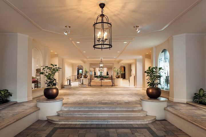 Hotel Interior 42 of 282