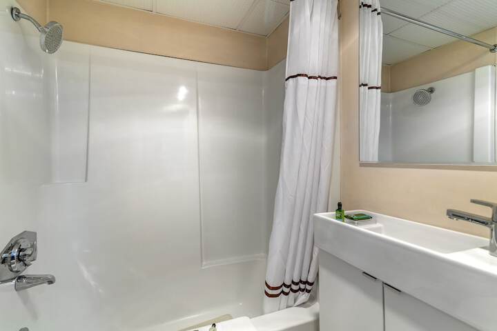 Room 42 of 63