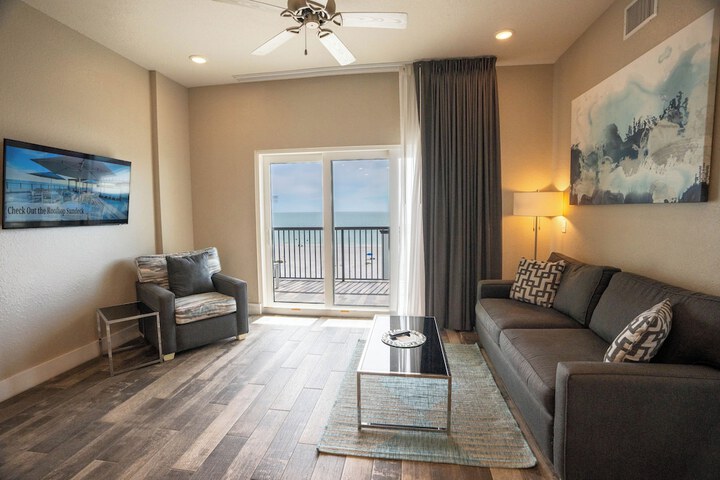 Barefoot Beach Club