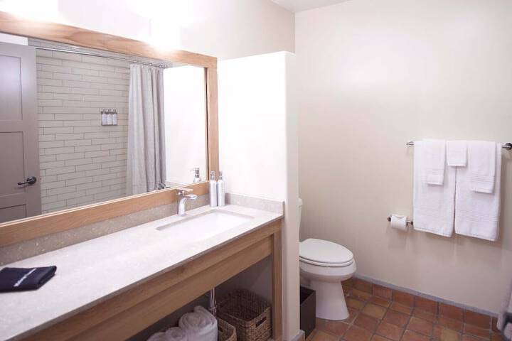Room 10 of 51