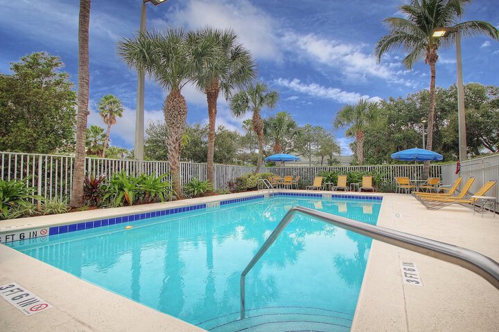 Pool 3 of 27