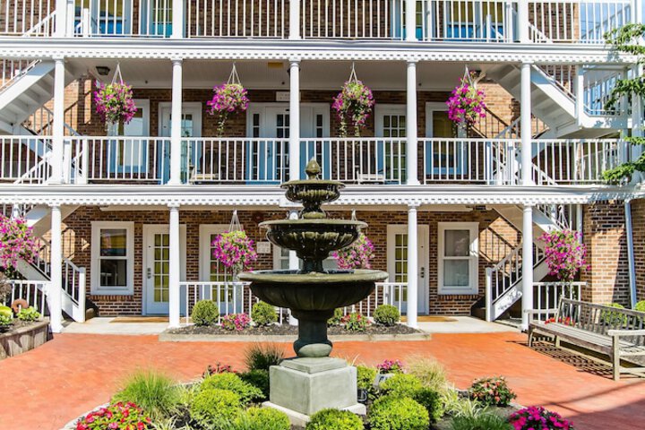 Danfords Hotel and Marina