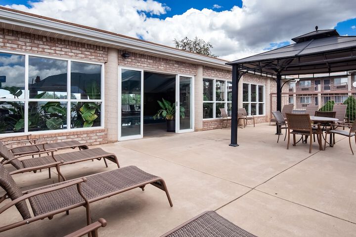 Sundeck 44 of 45