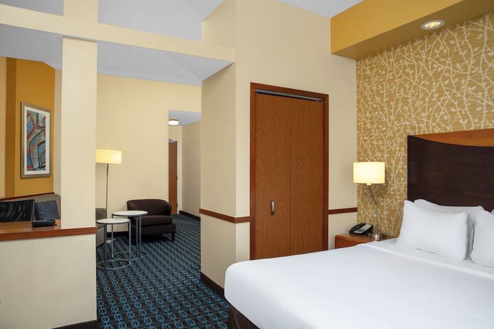 Room 43 of 60