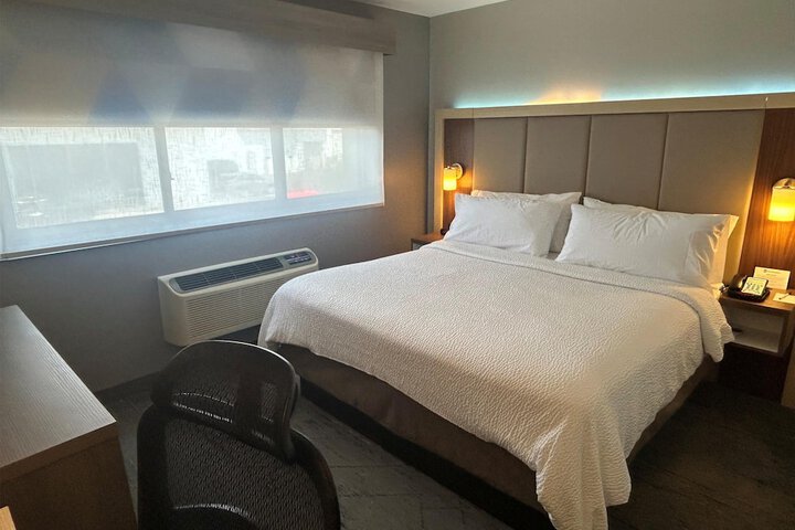 Best Western Roslyn-Long Island Hotel