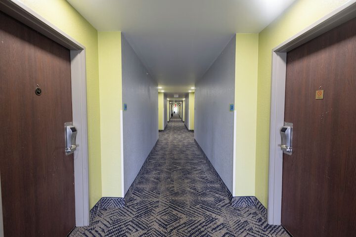 Countryside Inn & Suites