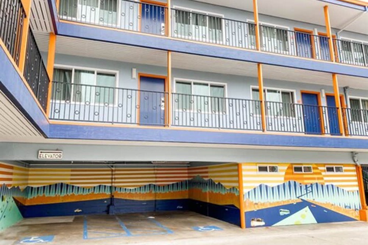 Hotel 4 of 37