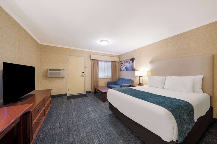 Room 37 of 56
