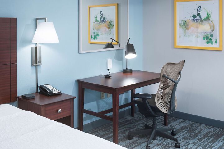 Room 28 of 42