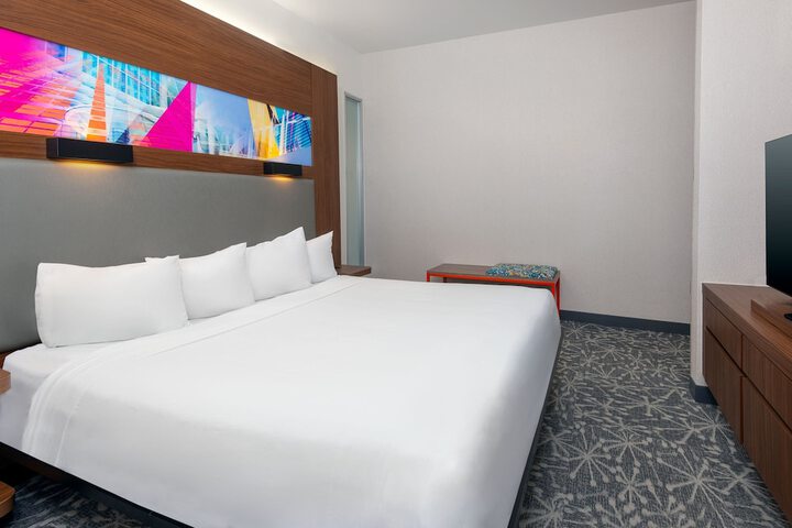 Room 40 of 72