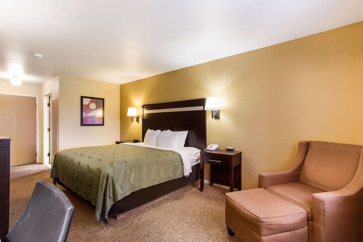 Room 47 of 61