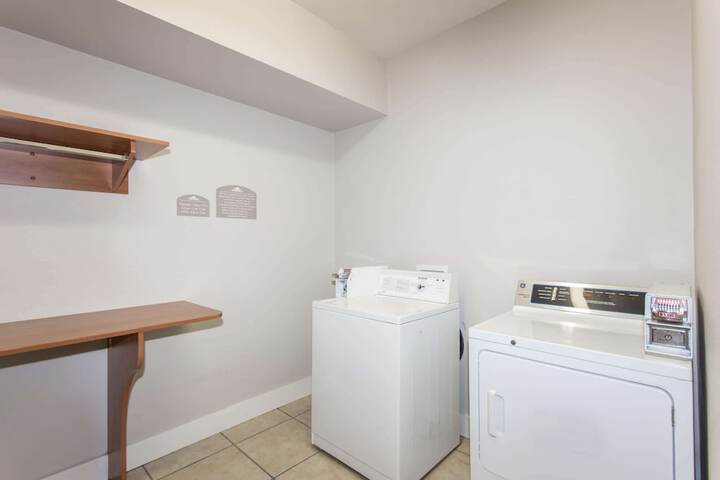 Microtel Inn & Suites by Wyndham Port Charlotte / Punta Gorda