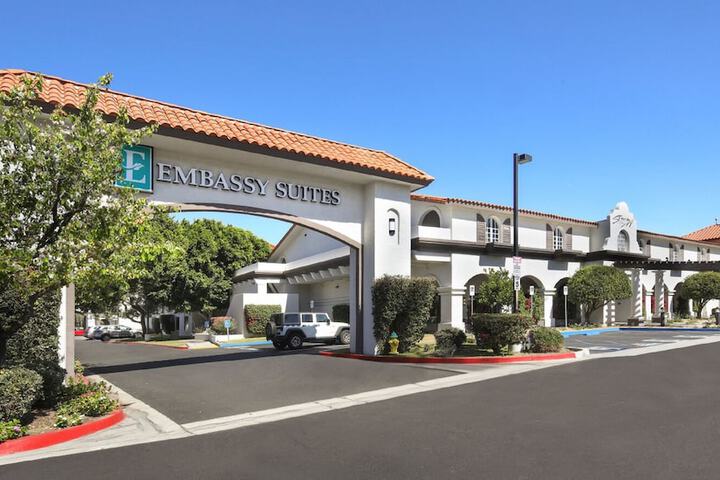 Embassy Suites by Hilton Palm Desert