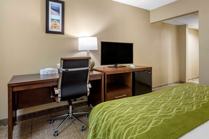 Room 26 of 32