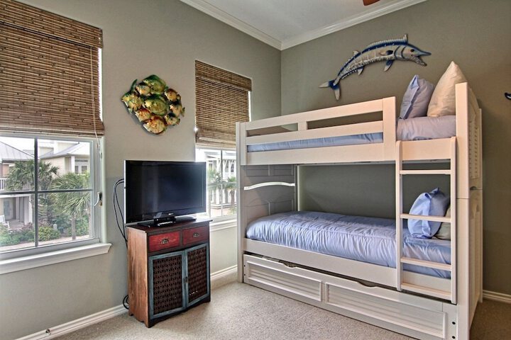 Room 15 of 25