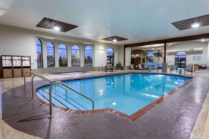 Pool 14 of 61