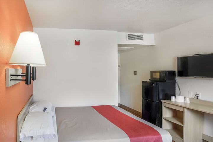 Room 25 of 30