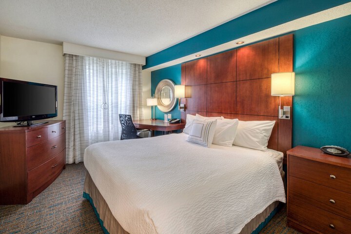 Room 26 of 60