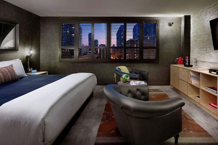Room 22 of 55