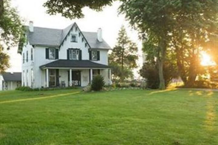 Stoltzfus Bed & Breakfast