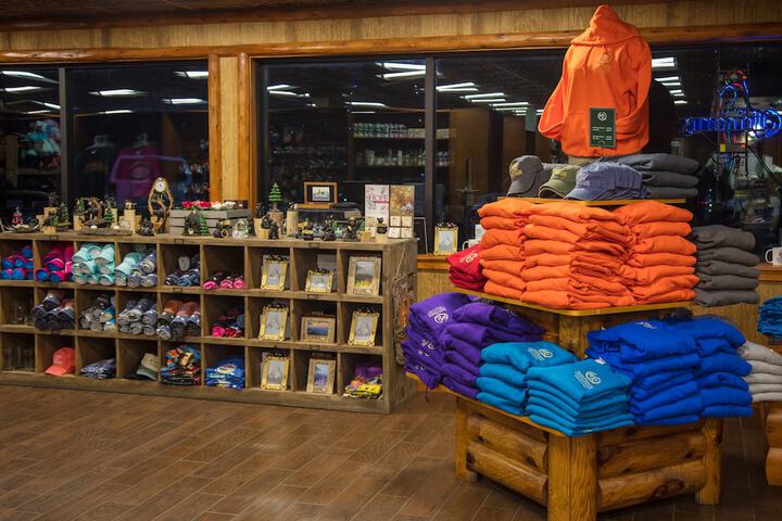 Gift Shop 102 of 114