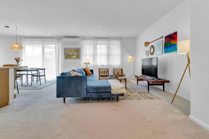 Kalo Homes - Coastal island haven