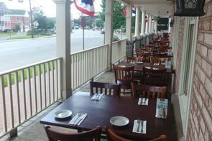 Publick House Restaurant and Country Inn