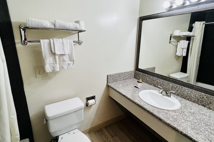 Room 26 of 49