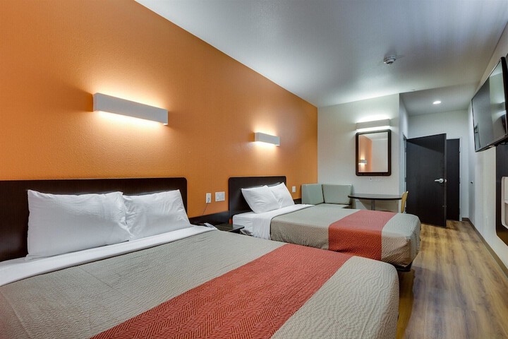 Motel 6 Tulsa OK