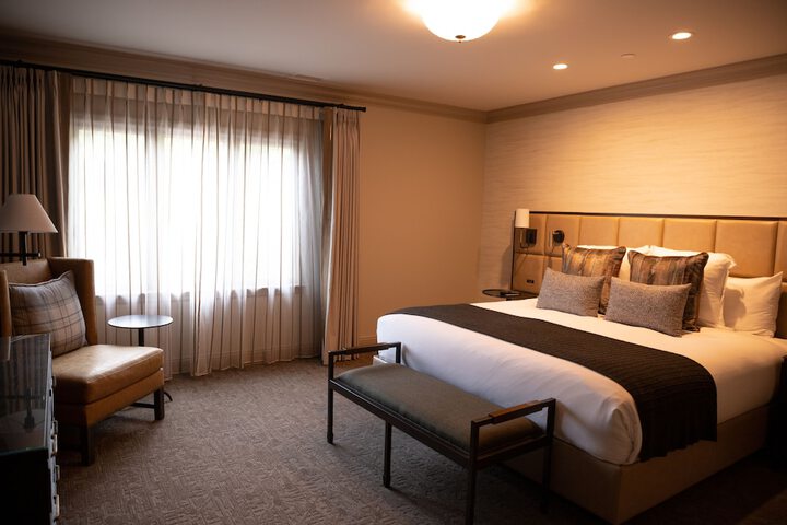Room 49 of 125