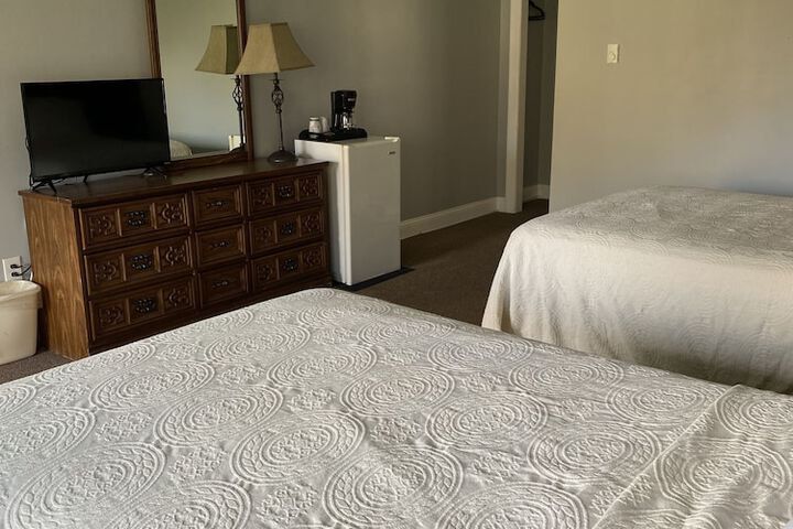 Room 34 of 51