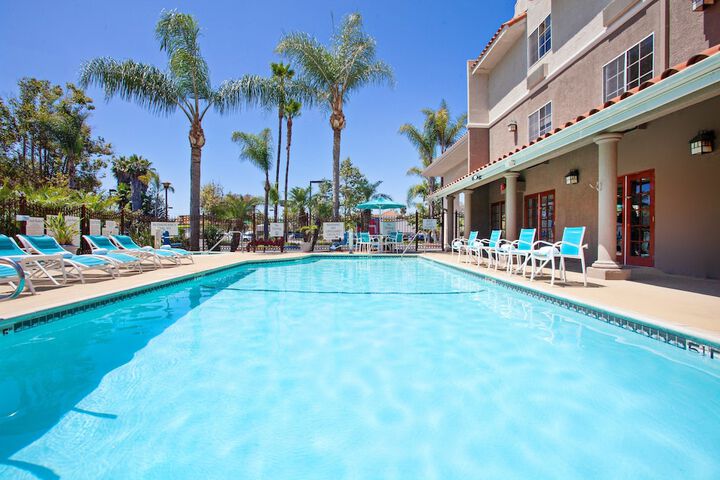 Holiday Inn Express Hotel & Suites San Diego-Escondido by IHG
