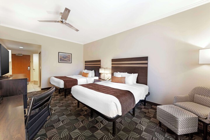 Room 12 of 43