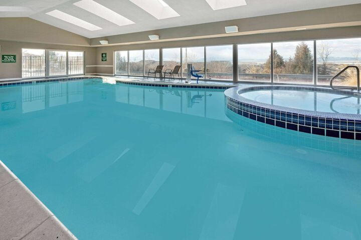 Pool 8 of 65