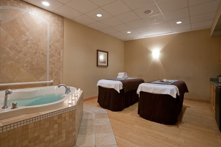 Embassy Suites by Hilton Charlotte Concord Golf Resort & Spa