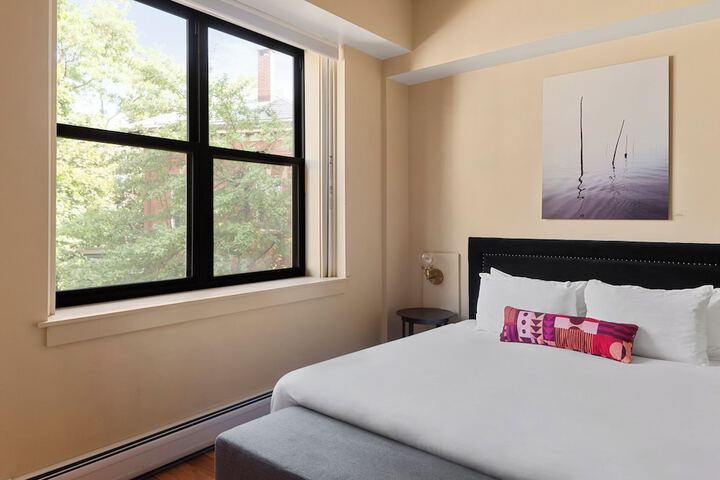Room 27 of 53