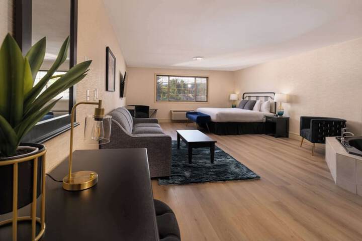 Prestige Rocky Mountain Resort Cranbrook WorldHotels Crafted