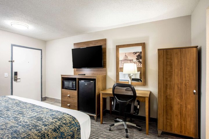 Room 21 of 30