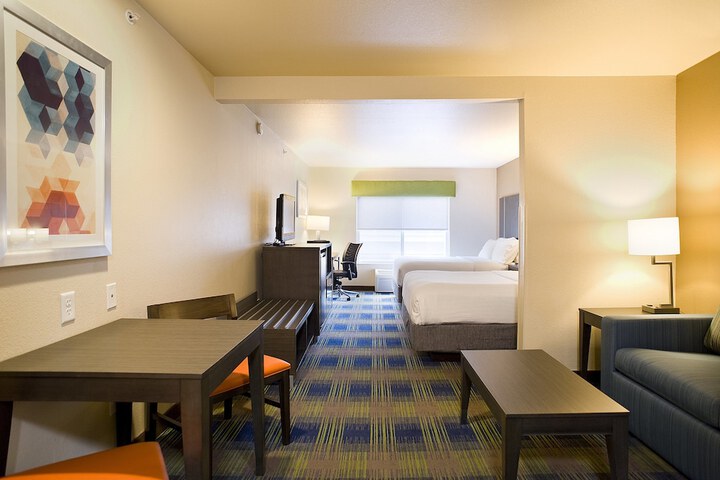 Room 25 of 48