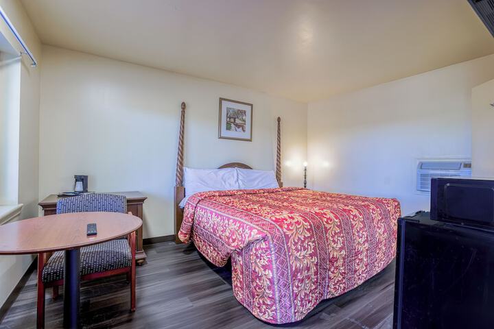 Whispering Pines by Hotel O Whitestone VA