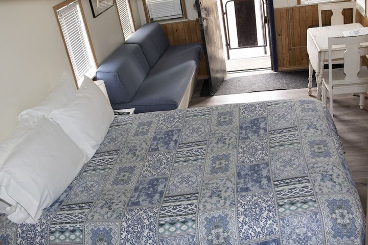 Iron Horse Inn Bed & Breakfast