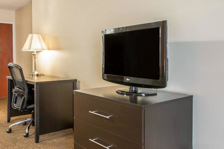 Room 15 of 60