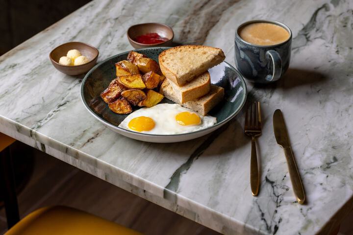Breakfast/Coffee Service 53 of 76