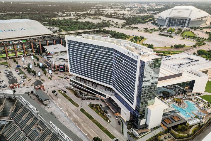 Loews Arlington